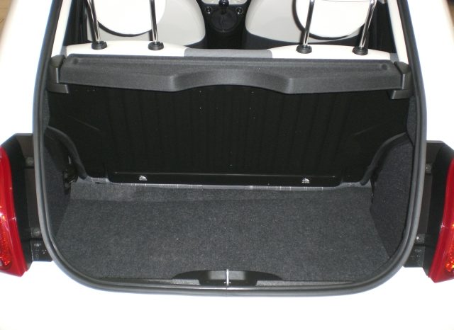 CIMG8886-640x466 Fiat 500 1.0 Hybrid Lounge +Pack Dolcevita solokm3600 PER NEOPATENTATI