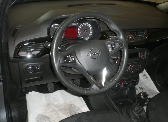 CIMG8999-640x466 Opel Corsa 1.2 5 porte  120° anniversario BICOLORE (ADATTA PER NEOPATENTATI)