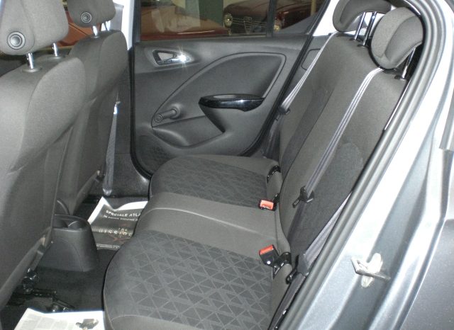 CIMG9000-640x466 Opel Corsa 1.2 5 porte  120° anniversario BICOLORE (ADATTA PER NEOPATENTATI)