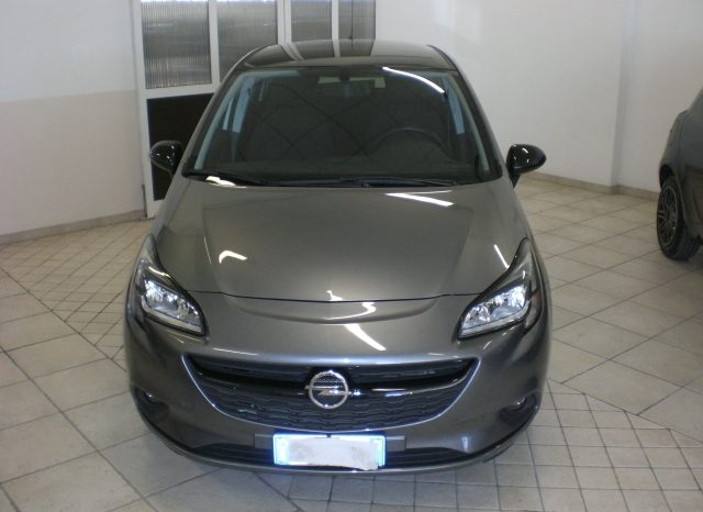 CIMG9007-640x466 Opel Corsa 1.2 5 porte  120° anniversario BICOLORE (ADATTA PER NEOPATENTATI)