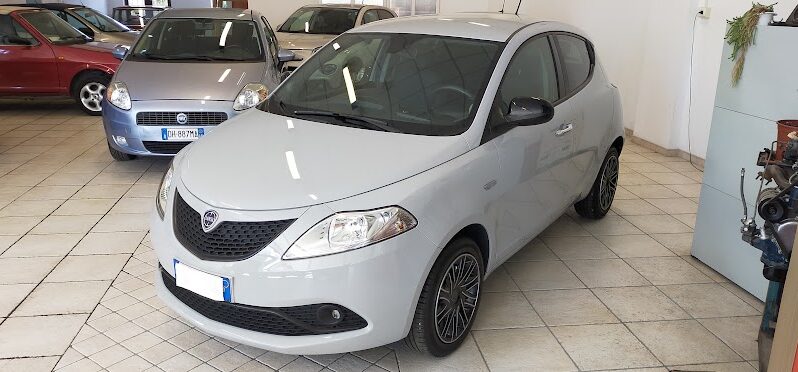 IMG20230927111432-798x372 Lancia Ypsilon 1.2 Gold PER NEOPATENTATI con soli km 26000